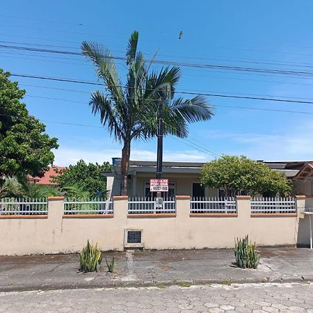 Villa Casa No Centro De Penha Penha  Exterior foto